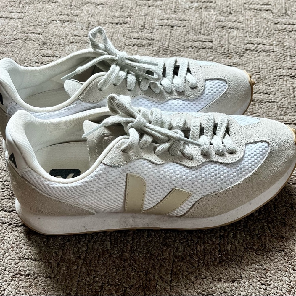 RIO BRANCO ALVEOMESH WHITE PIERRE NATURAL- barely worn